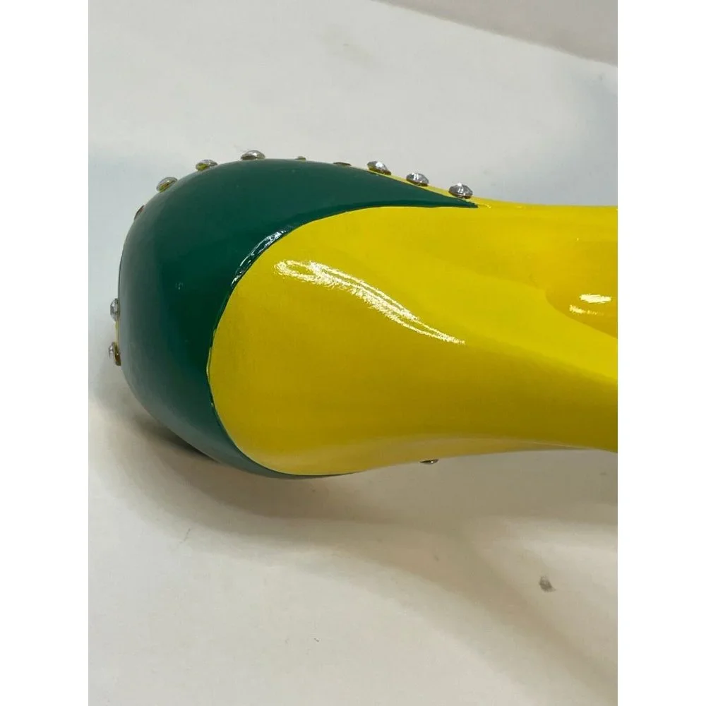 NCAA Oregon Ducks Shoe Wine Bottle Holder ceramic high heel UofO